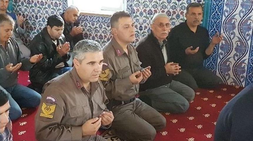 Kaza Kurbanı Tarık Baş&ccedil;avuş İ&ccedil;in Mevlid-i Şerif Okutuldu