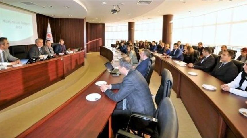 Rekt&ouml;r Bilgi&ccedil;: &ldquo;şehrimizle B&uuml;t&uuml;nleşmek Durumundayız&rdquo;