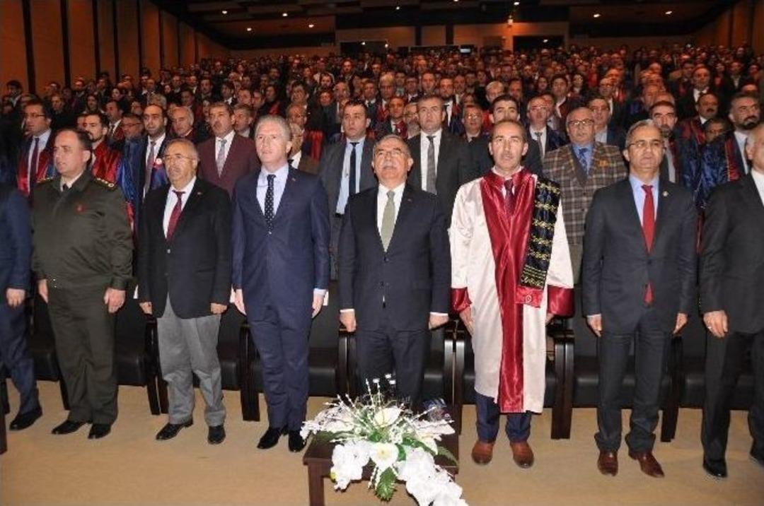 Milli Eğitim Bakanı İsmet Yılmaz: "eğitimin Temeli &Ouml;ğretmendir"