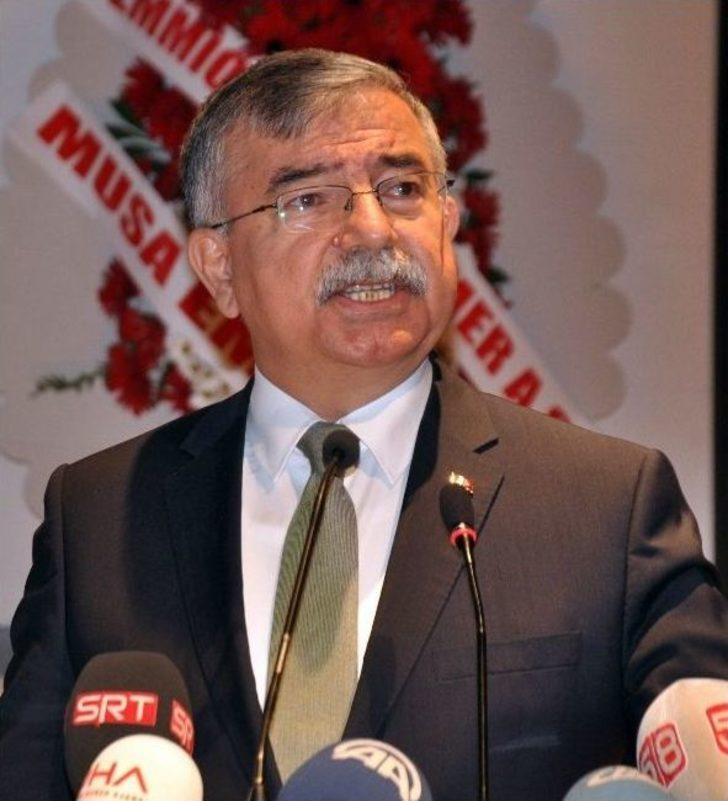 Milli Eğitim Bakanı İsmet Yılmaz: "eğitimin Temeli Öğretmendir" G5