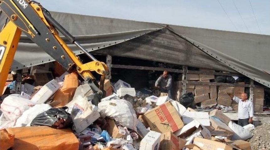 Silopi&rsquo;de Ele Ge&ccedil;irilen Ka&ccedil;ak Sigaralar İmha Edildi
