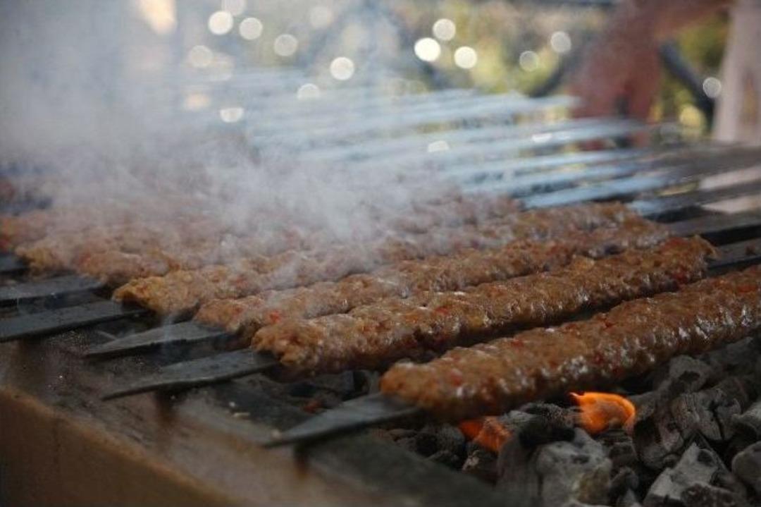Adana Kebabı Ustaları "pilavı" Hakaret Sayıyor