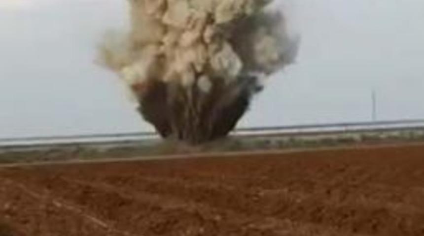 Yola D&ouml;şenen Patlayıcı İmha Edildi