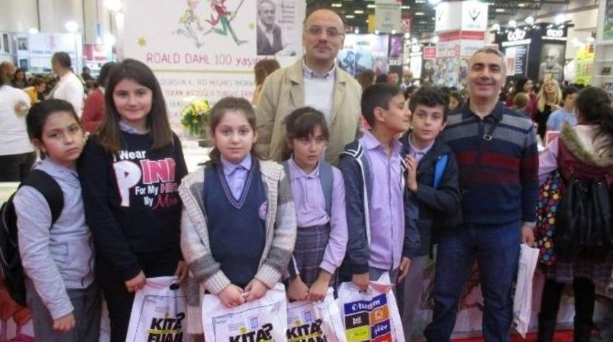 Gebzeli &Ouml;ğrenciler, T&uuml;yap Uluslararası Kitap Fuarına Gitti