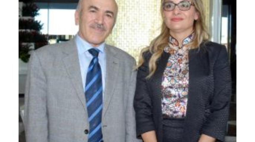 Do&ccedil;. Dr. Erkaya: Sezaryen, Doğum Y&ouml;ntemi Değil Ameliyattır