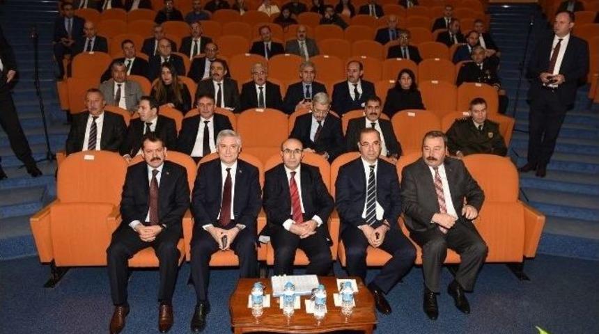 Vali Demirtaş: &ldquo;uyuşturucu İle M&uuml;cadele Toplumsal Bir G&ouml;rev&rdquo;