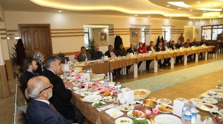 Başkan Mahalle Temsilcileri İle Bir Araya Geldi