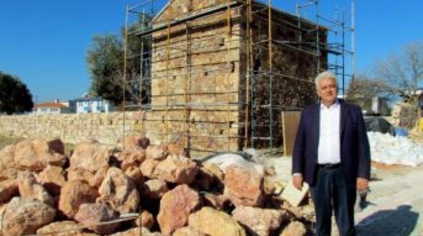 &Ccedil;eşme&rsquo;de Tarihi Eserlere 1 Bu&ccedil;uk Milyonluk Restorasyon