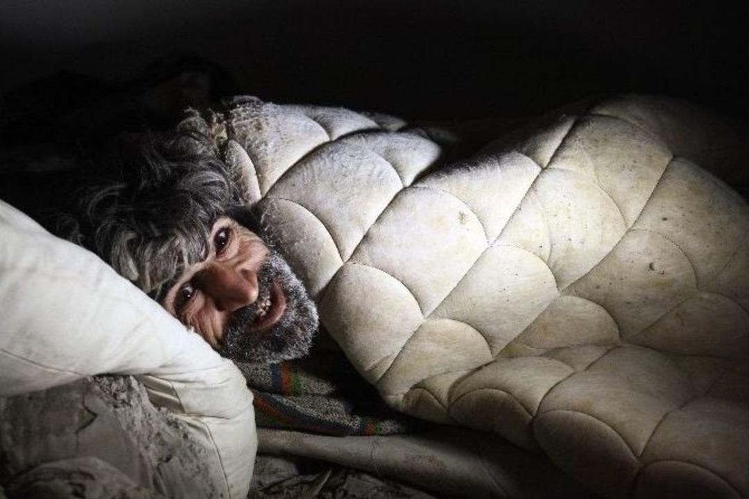 (&ouml;zel Haber) Battaniyeye Ş&uuml;kreden Evsiz, İş İstiyor