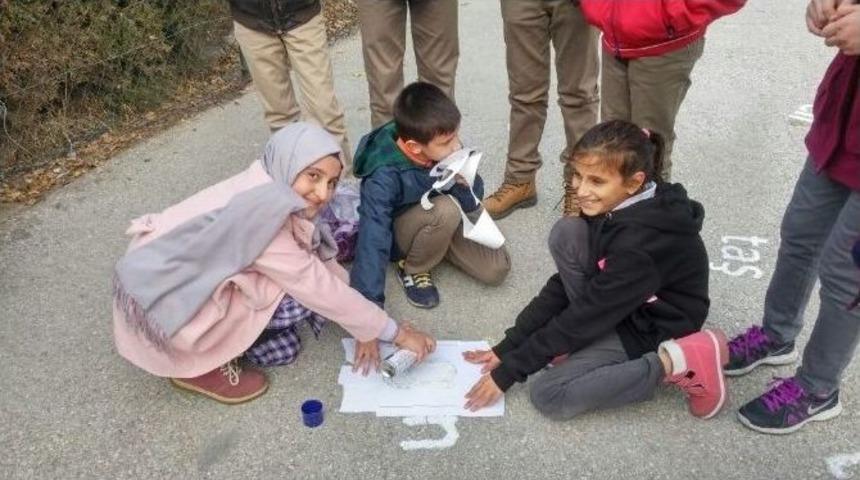 &Ouml;ğrenciler T&uuml;rk&ccedil;e Derslerini Oyunlarla &Ouml;ğreniyor
