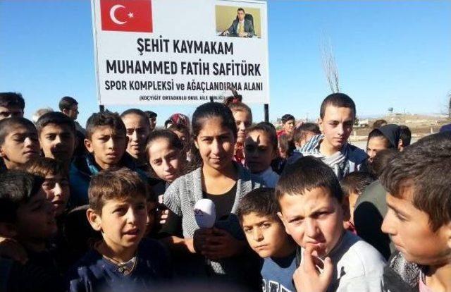 Şehit Kaymakam Safitürk'ün Adı Spor Kompleksine Verildi