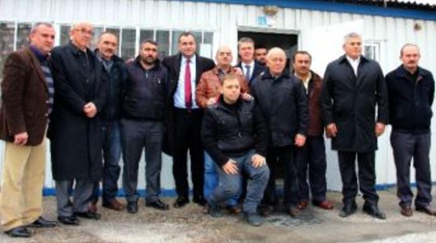 &Ccedil;ankaya Belediye Başkanı Taşdelen, Taksi Ve Dolmuş Duraklarında &Ccedil;alışan Esnafın Sorunlarını Dinledi