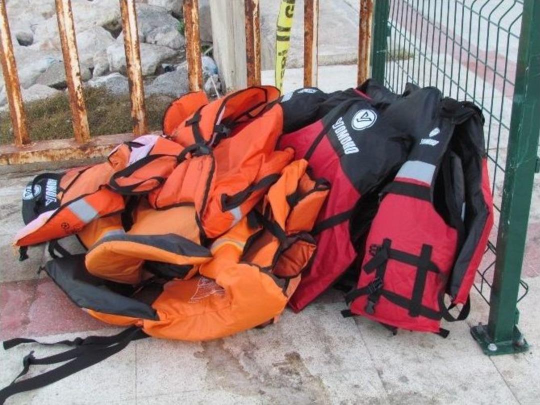 Ege&rsquo;de 27 Ka&ccedil;ak G&ouml;&ccedil;men Yakalandı