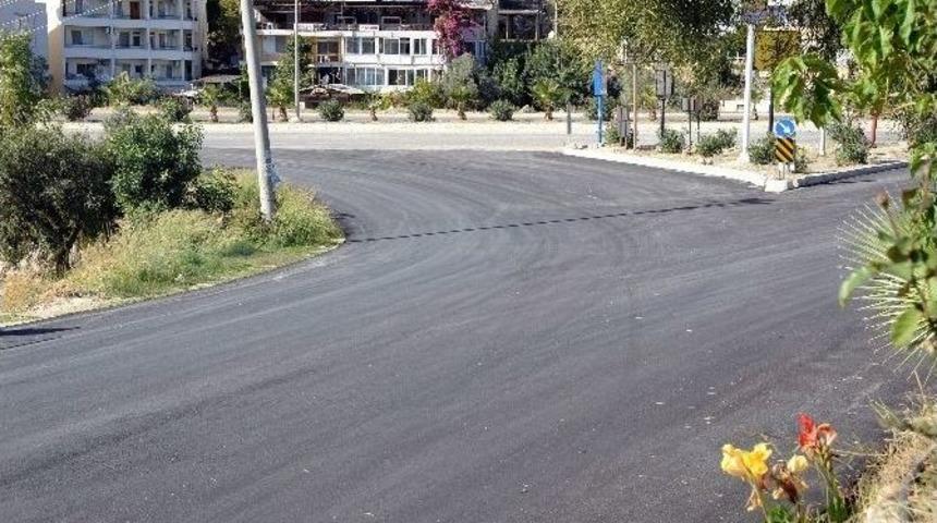 B&uuml;y&uuml;kşehir Belediyesi, Yol Bakım Ve Asfalt &Ccedil;alışmalarını S&uuml;rd&uuml;r&uuml;yor