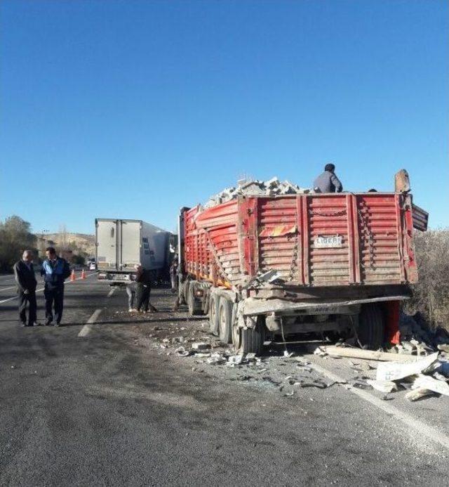 Malatya-kayseri Karayolunda Kaza: 1 Yaralı