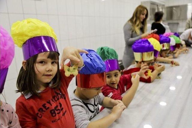 Maltepeli Çocuklar Mutfak Ziyaretinde