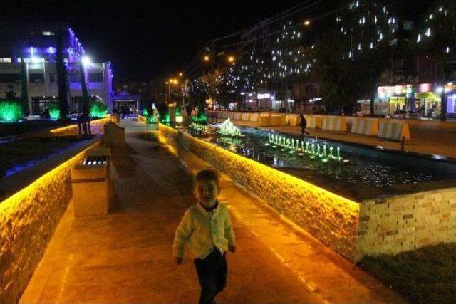 Batman da Kayyum Başkan 60 G&uuml;nde 60 Bin Ton Asfalt Serimi Ger&ccedil;ekleştirdi 3