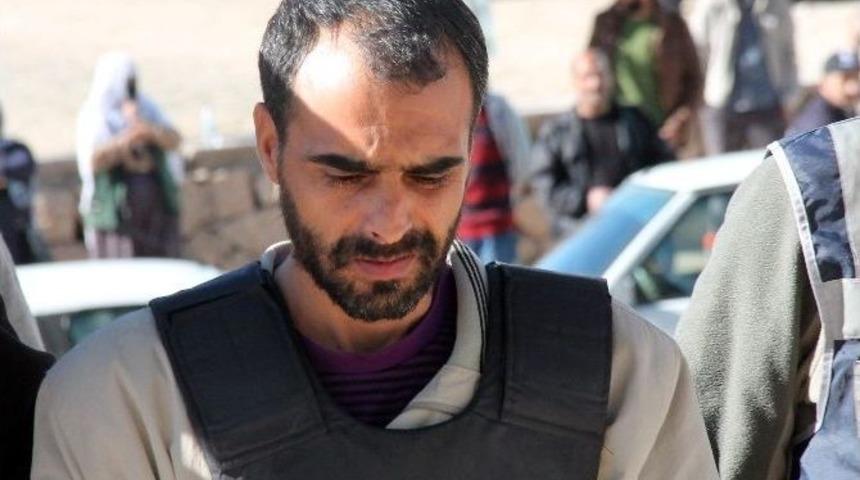 Karısını &Ouml;ld&uuml;ren Koca Adliyeye Sevk Edildi