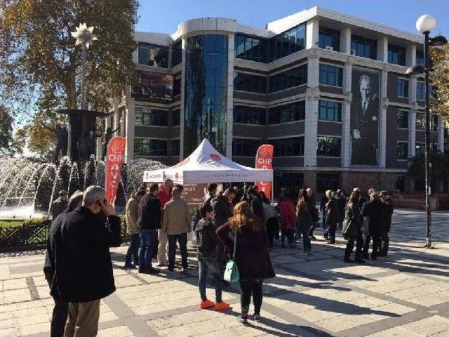 Sprey Boya Ile ‘Tecavüz Meşrulaştırılamaz’ Yazan 5 Chp’Liye 4 Saatlik Gözaltı