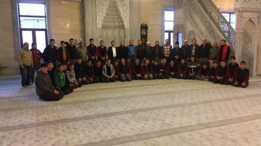 Kulalı Gen&ccedil;ler Sabah Namazında Buluştu