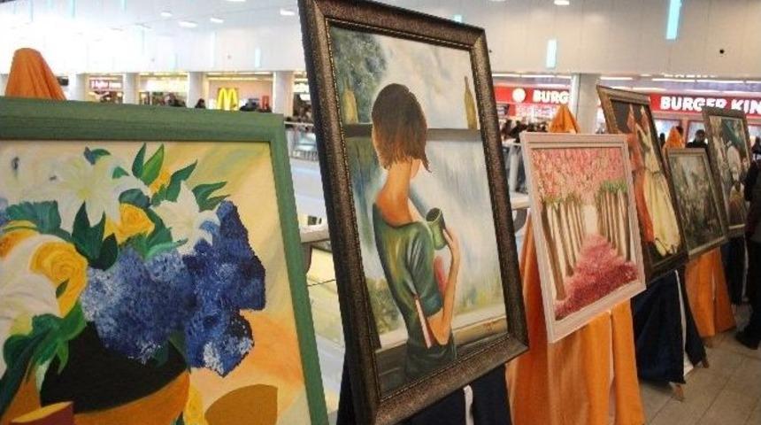 Tekden İlkokulu &Ouml;ğretmenlerinden &Ouml;rnek Sergi