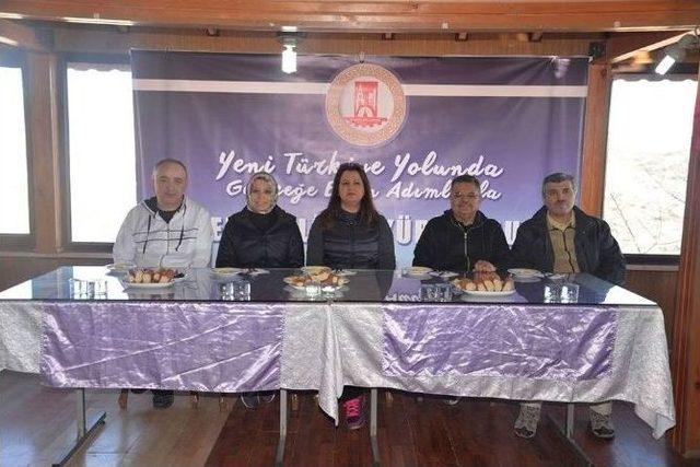 ’yeni Türkiye Yolunda Geleceğe Emin Adımlarla’’ Temalı Yürüyüş