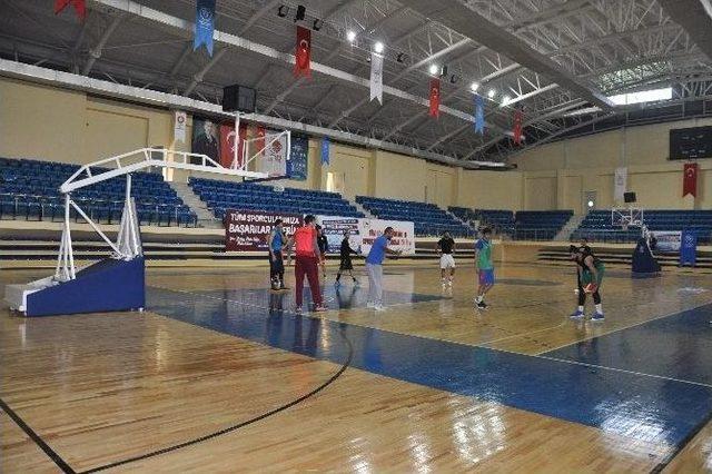 Tb2l’de Bilecik Ekibinin Bu Haftaki Konuğu Tenis Eskrim Dağcılık Basketbol Kulübü Olacak