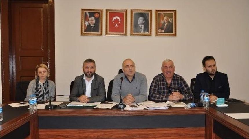 Ak Parti Trabzon&rsquo;da G&uuml;ndem; Delege Se&ccedil;imi Ve Kongreler