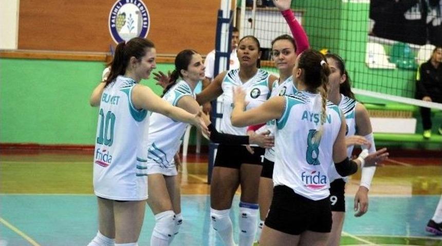 Salihli Filede Bayrami&ccedil;&rsquo;i Rahat Ge&ccedil;ti