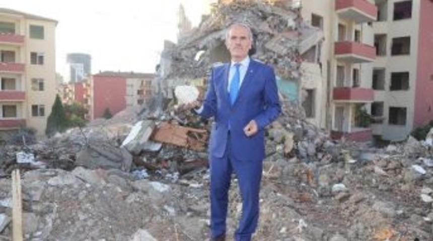 Bursa&rsquo;da Kentsel D&ouml;n&uuml;ş&uuml;m Kapsamında 2100 Bina Yıkıldı