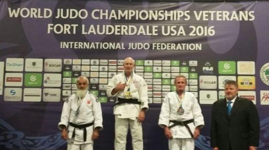 Veteran Judo D&uuml;nya Şampiyonası&rsquo;na Ahmet &Ouml;zdemir Damga Vurdu