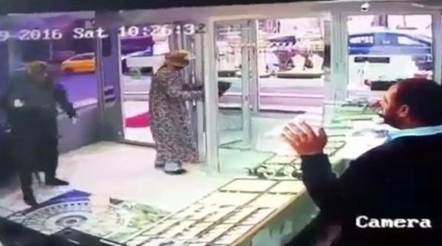 (&ouml;zel Haber) Kadın Kılığına Giren Hırsızlar Kameralara Yansıdı