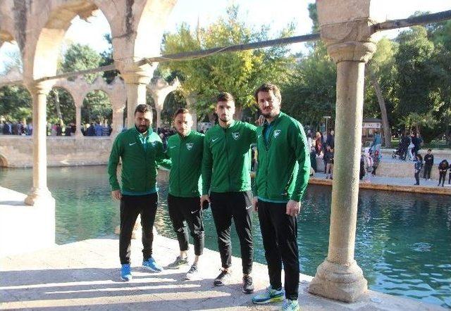 Denizlispor Futbolcuları Balıklıgöl’ü Gezdi