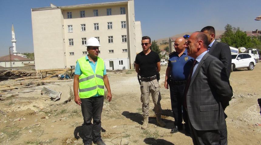 Y&uuml;ksekova Kaymakamı Kaşık&ccedil;ı: Ter&ouml;r&uuml;n tahribatını silmek istiyoruz