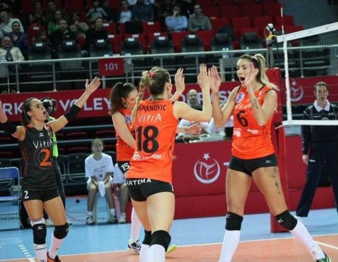 Eczacıbaşı Vitra, Grup Etabına Y&uuml;kseldi