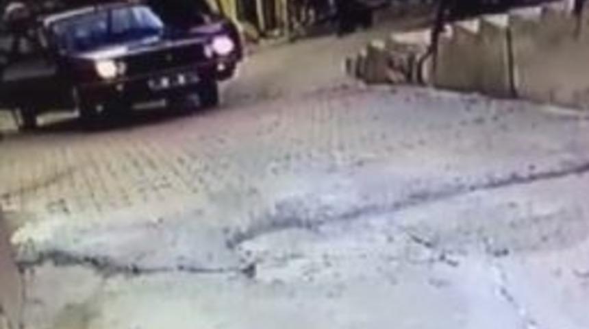 D&uuml;zce&rsquo;de &Ccedil;alınan Otomobil Bırakıp Ka&ccedil;tılar