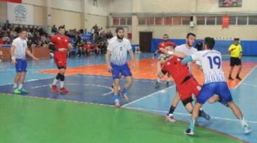 Nil&uuml;fer Belediyespor-Konya Sel&ccedil;uklu Belediyespor: 28-25