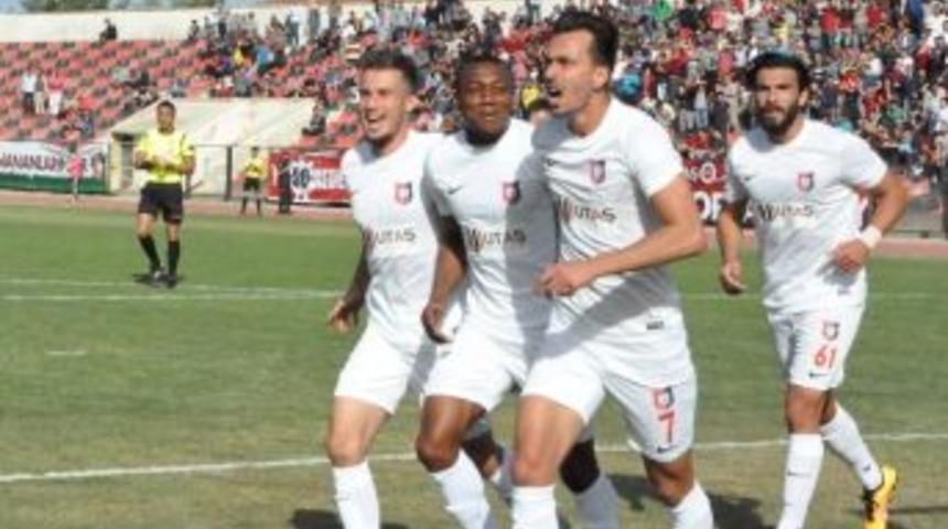 Utaş Uşakspor Evinde Farklı Kazadı