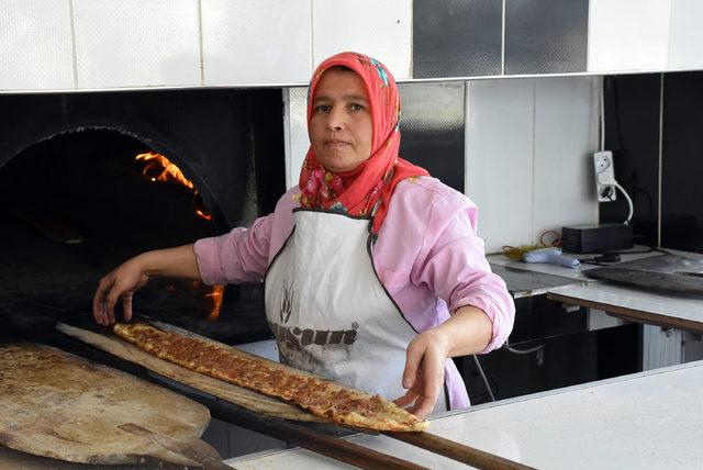 Kadın fırın ustaları, erkeklere taş çıkartıyor