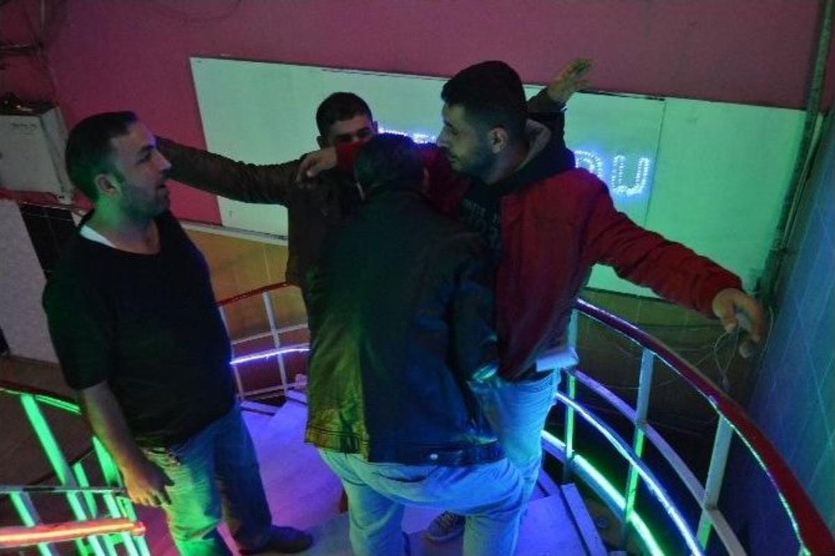 Adana&rsquo;da Bar Ve Gece Kul&uuml;plerine Y&ouml;nelik Asayiş Uygulamaları Devam Ediyor