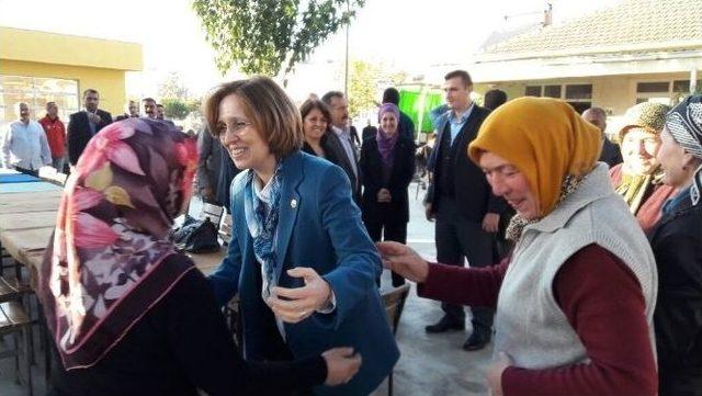 Aydın Mhp Yurtlarından S&uuml;rg&uuml;n Edilen Ahıska T&uuml;rklerini Ziyaret Etti 1