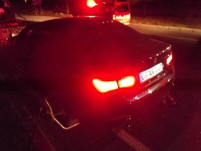 Kaza Sonrası Otomobil Metal Yığınına D&ouml;nd&uuml; 3