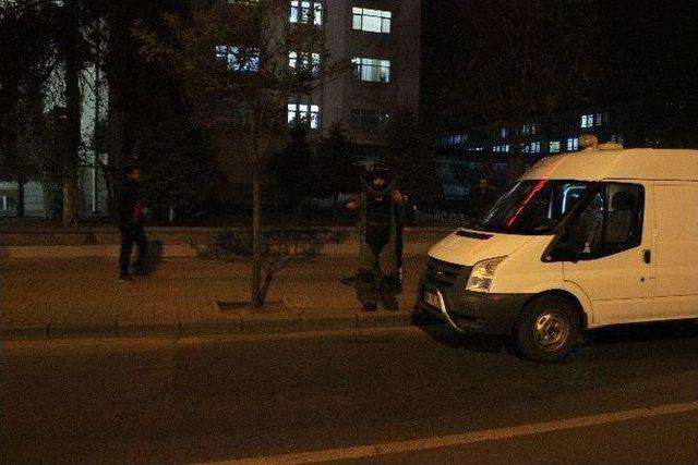 Hastane Caddesi&rsquo;nde Ş&uuml;pheli Valiz Paniği 1