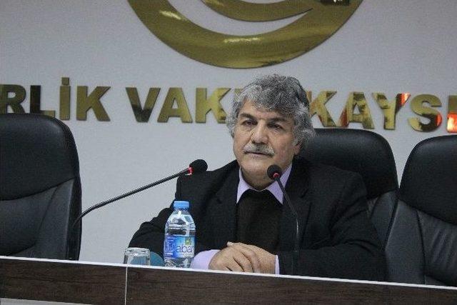 Yapımcı Metin U&ccedil;akan Birlik Vakfı Kayseri Şubesi&rsquo;nde S&ouml;yleşiye Katıldı 2