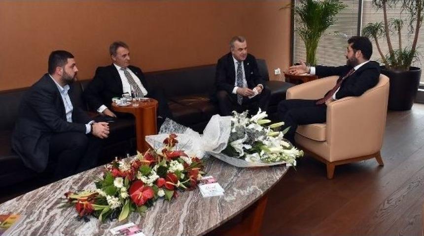 Fikret Orman&rsquo;dan Başkan Hazinedar&rsquo;a Ziyaret