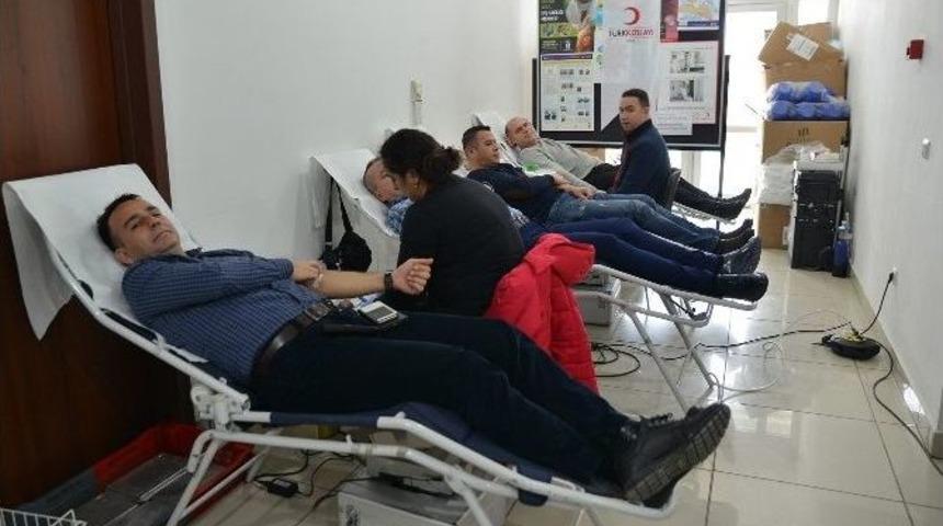 Belediye Personelinden Kan Bağışı Kampanyasına Destek
