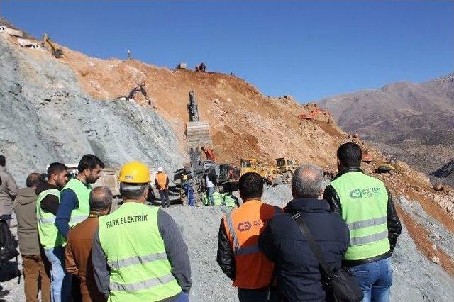 Siirt&rsquo;teki Madende Arama Kurtarma &Ccedil;alışmaları S&uuml;r&uuml;yor 1