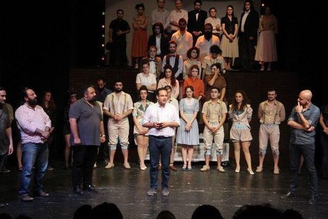 Bbşt, Savaş Baba Oyunun Galasını Yaptı 1