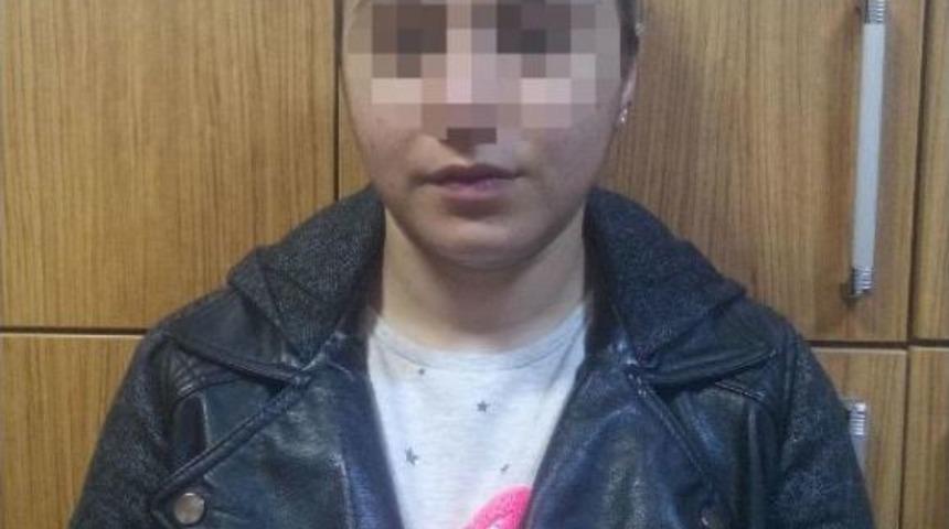 &Ccedil;aldıkları Telefonun Tuş Kilidini A&ccedil;amayınca Yakalandılar