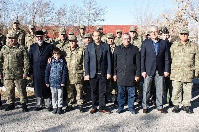 Van’da Törenle Cami Temeli Atıldı